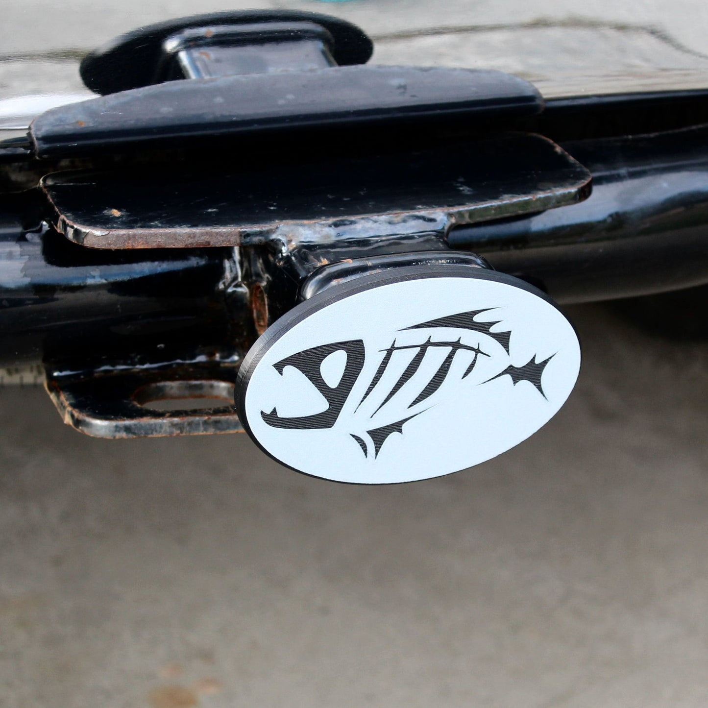 Skeleton Fish | Trailer Hitch Receiver Cover